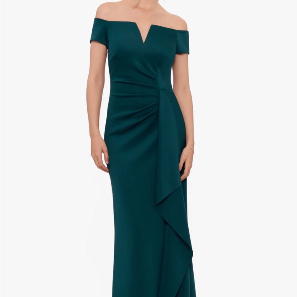 Xscape Evening Gown - Size 8, NWT
